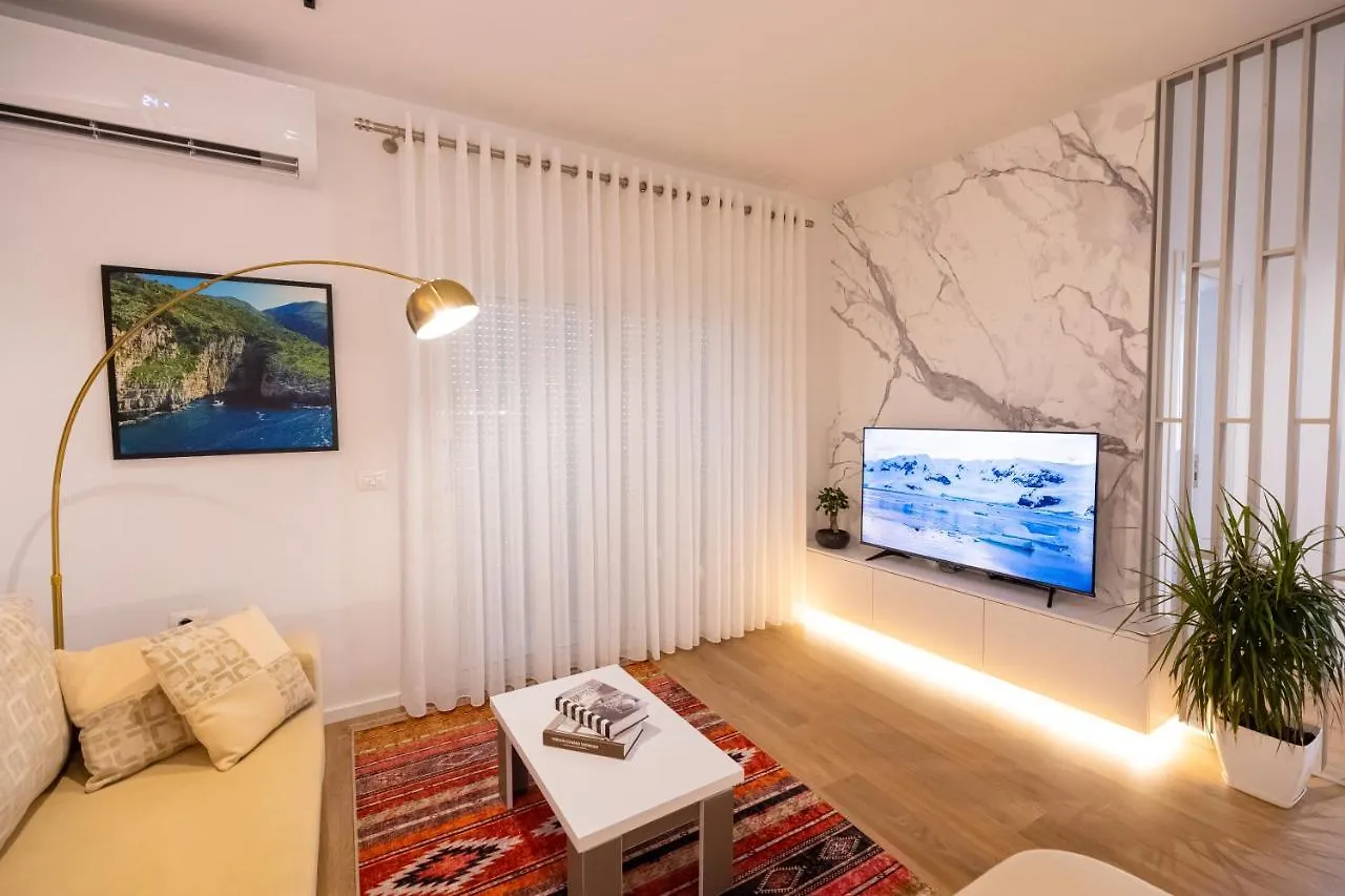 Victoria Lungomare Apartment Vlorë