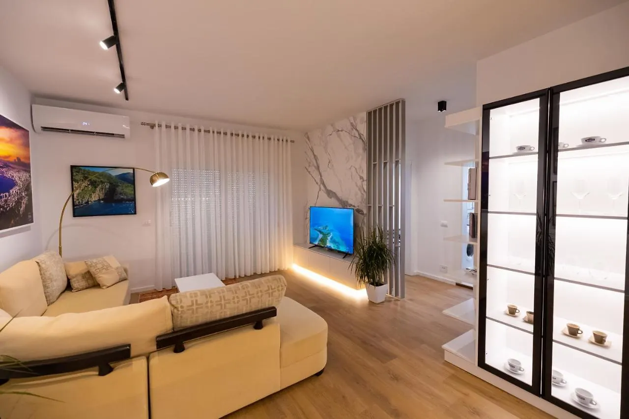 Victoria Lungomare Apartment Vlorë