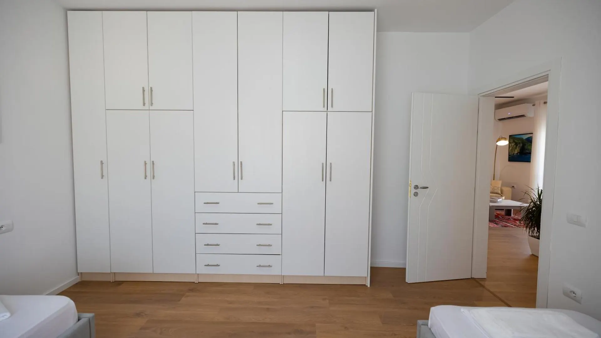 Victoria Lungomare Apartment Vlorë