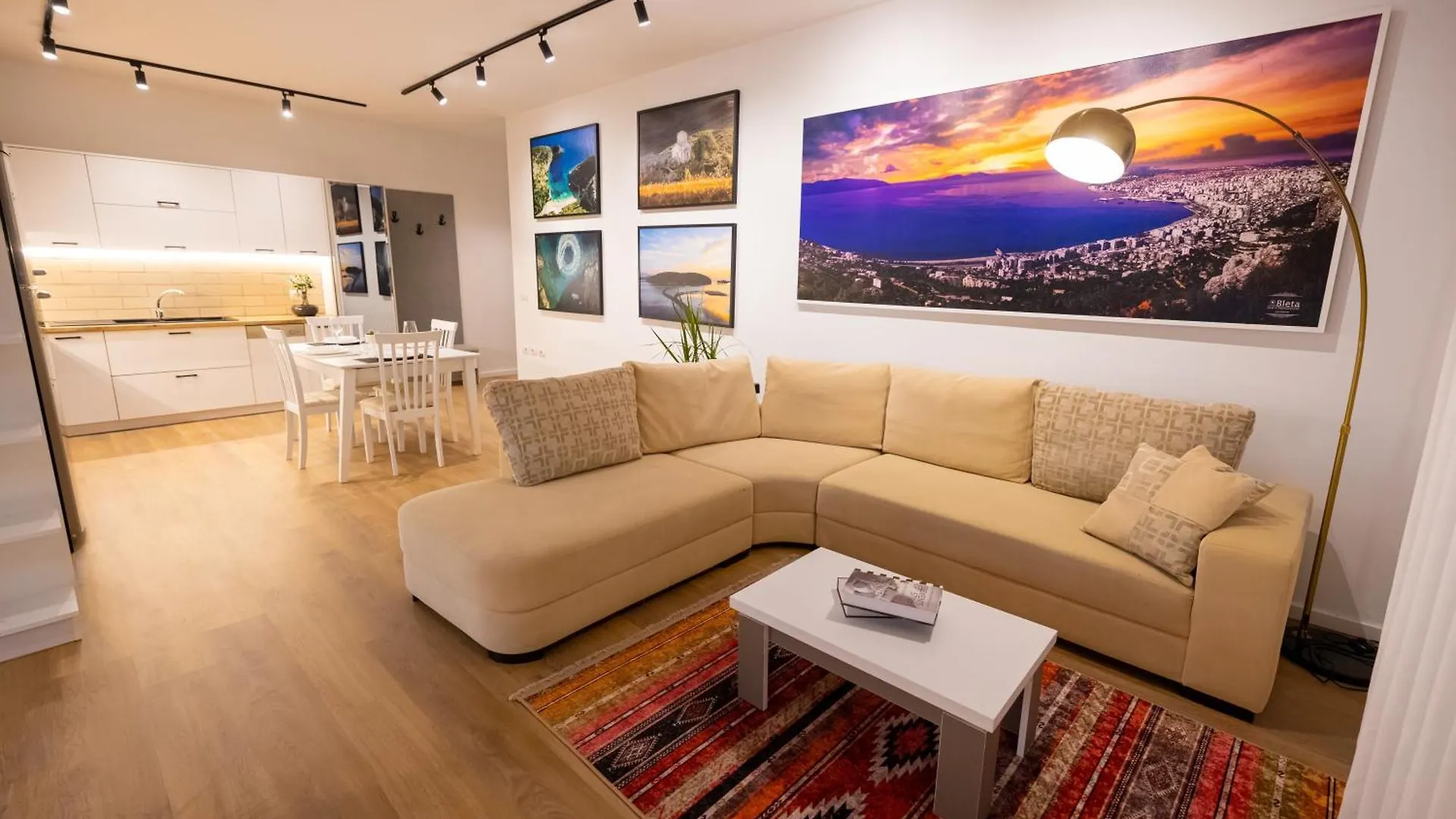 Victoria Lungomare Apartment Vlorë Albania